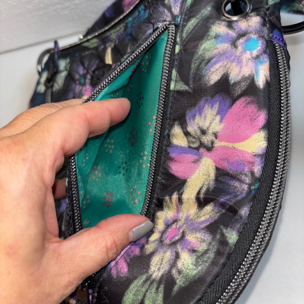 Lug Swivel | Convertible Quilted | Floral Bloom Crossbody Bag Adjustable Strap - Picture 5 of 15